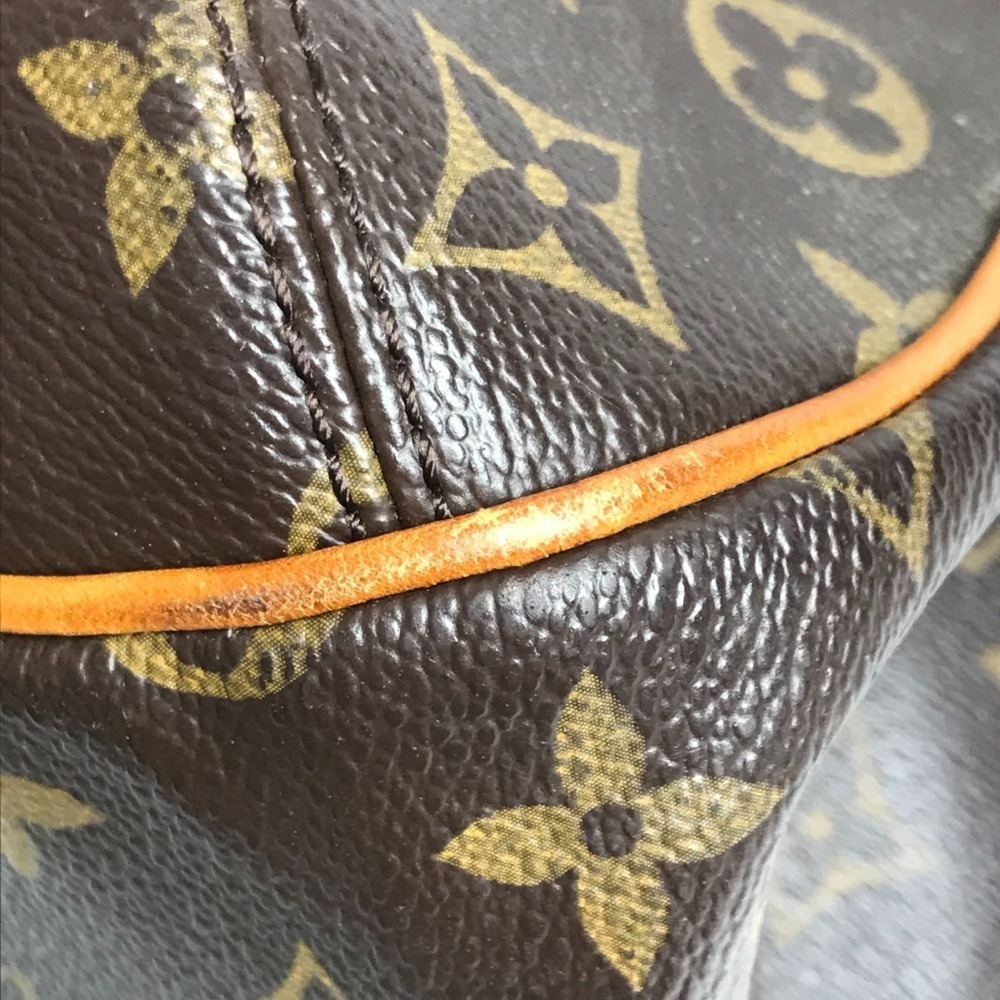 LOUIS VUITTON Brown Monogram Canvas Shoulder Bag - Picture 8 of 16